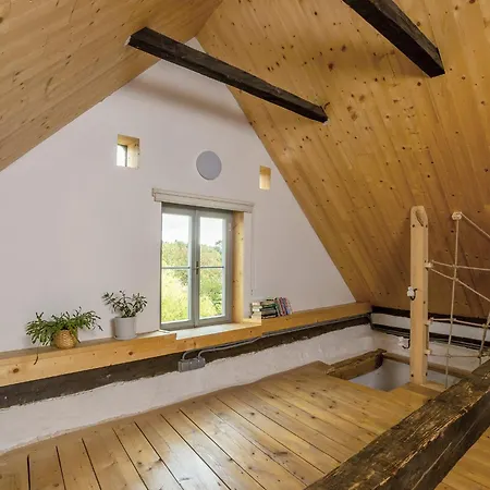 Domcek Pod Botanickou Zahradou * Banska Stiavnica